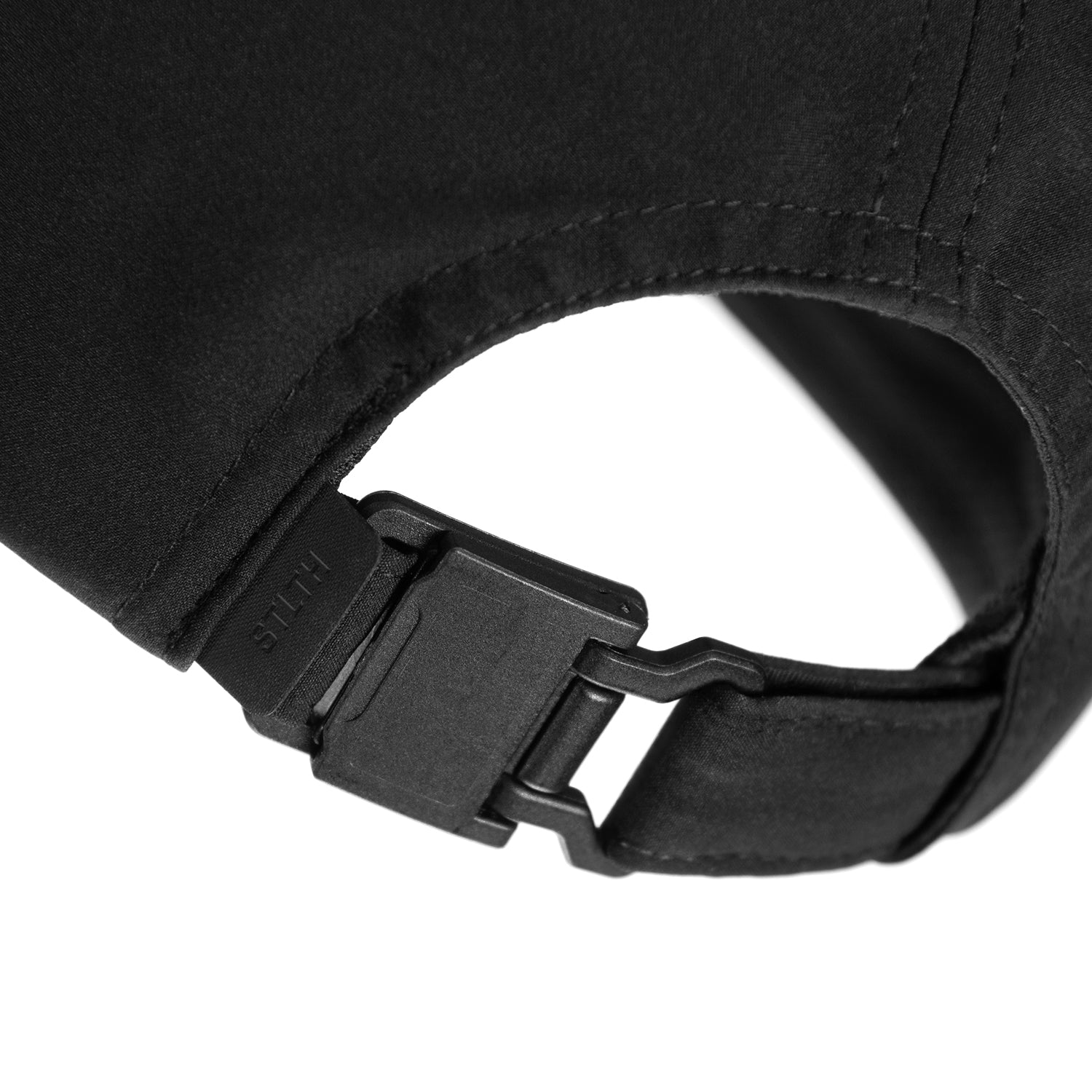 Tech Cap Back Fidlock Magnetic Buckle